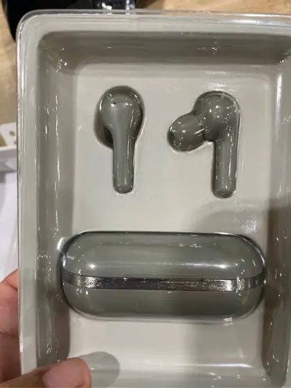 Heyday Wireless Earbuds — Photo 3