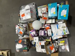 Home Depot lighting lot — Photo 2