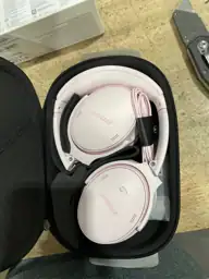 Bose QuietComfort Headphones with Active… — Photo 7