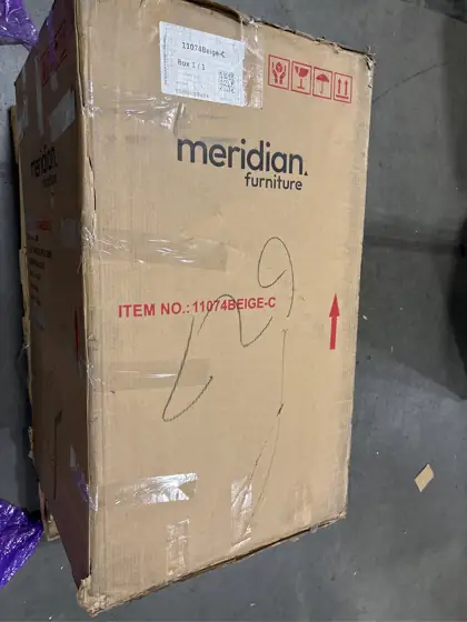 Meridian Furniture Sacha Linen Blend… — Photo 5