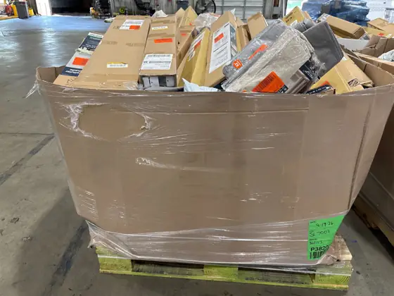 Home Depot blinds/curtains lot- sizes… — Photo 1
