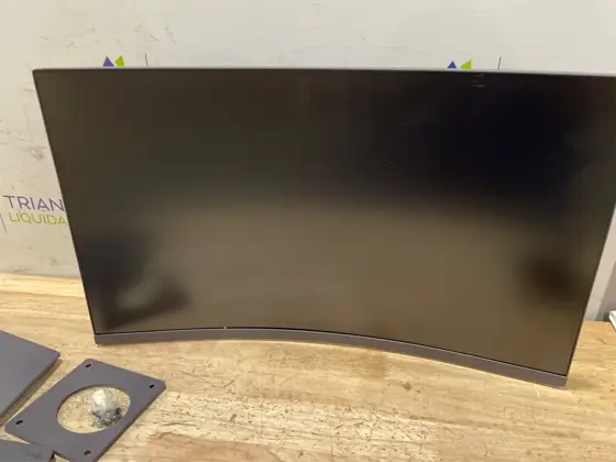 LG 27GS60QC-B Ultragear 27-inch Curved… — Photo 4