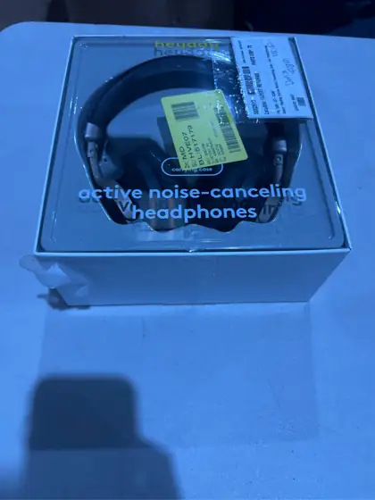 heyday Active Noise Cancelling Over-Ear… — Photo 4