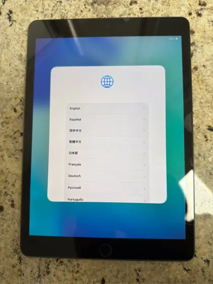 Apple iPad (9th Generation, 10.2-inch,… — Photo 4