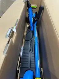 Razor Black Label E100 Electric… — Photo 4
