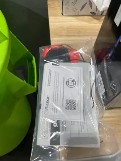 Razor Black Label E100 Electric… — Photo 6