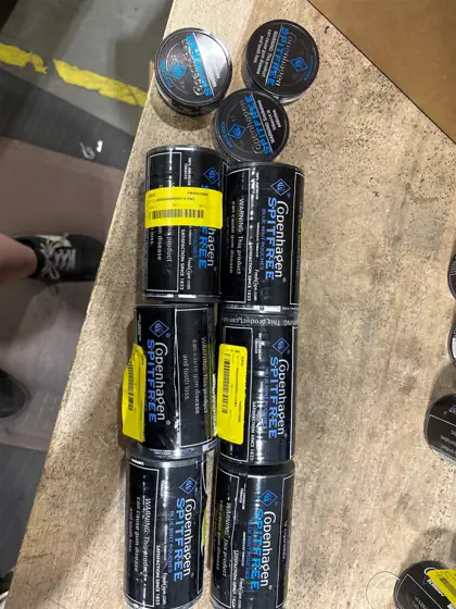 Copenhagen blue mint pouches smokeless… — Photo 1
