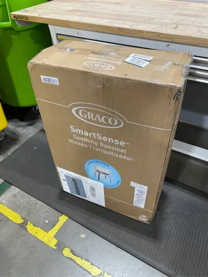 Graco SmartSense Bassinet Detects and… — Photo 3