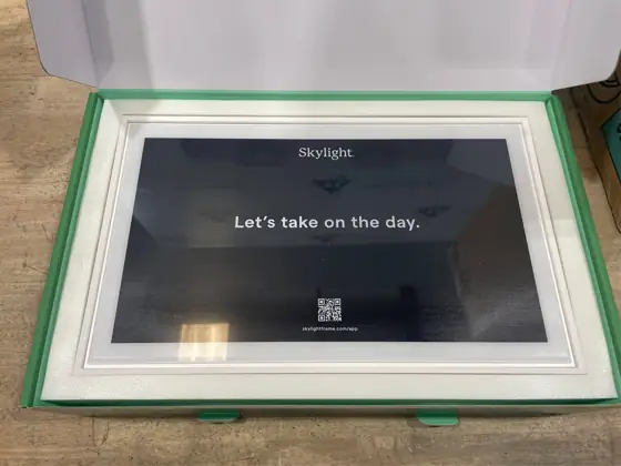 Skylight 15" WiFi Smart Touchscreen… — Photo 4