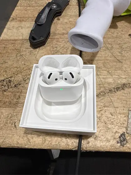 Apple AirPods 4 Wireless Earbuds… — Photo 4