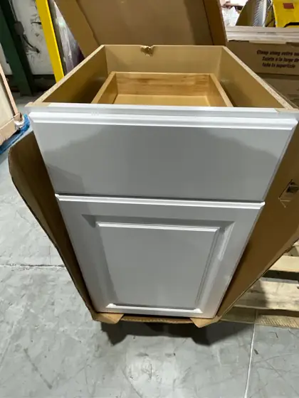 Hampton Satin White Raised Panel… — Photo 2