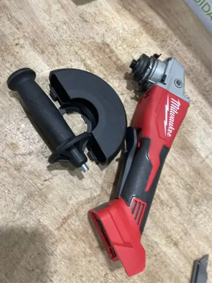 Milwaukee M18 Cordless 4-1/2 to… — Photo 3