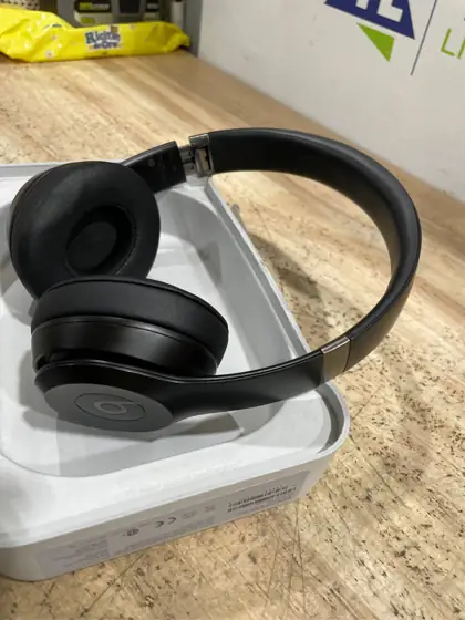 Beats Solo 4 Wireless On-Ear… — Photo 5