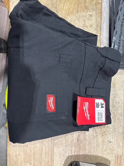 Milwaukee Men's 34 in. x… — Photo 3