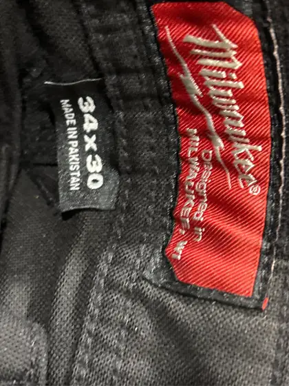 Milwaukee Men's 34 in. x… — Photo 4