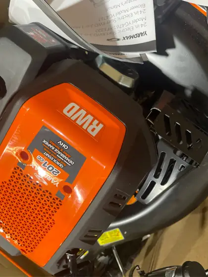 24 in. 201cc Electric Start… — Photo 7
