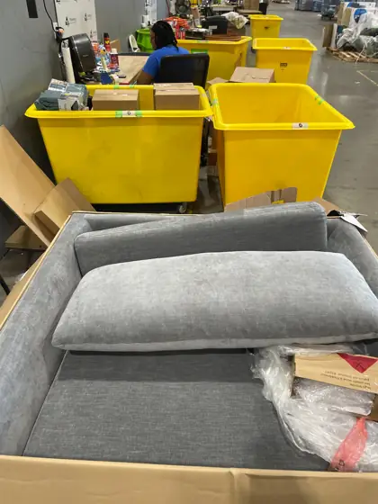 Sleeper accent chair — Photo 2
