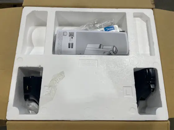 Midea 10,000 BTU Portable Air… — Photo 4