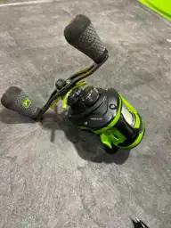 Lew's MACH 2 Baitcast Reel,… — Photo 3