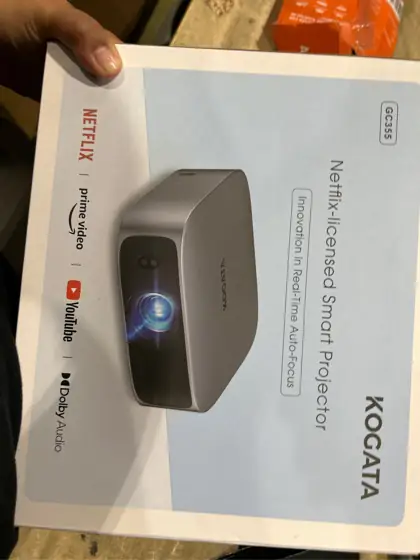 Short Throw Projector 4K with… — Photo 3