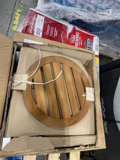 Teak round side table — Photo 1