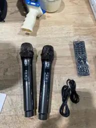 FanFun Karaoke Machine with 2… — Photo 4