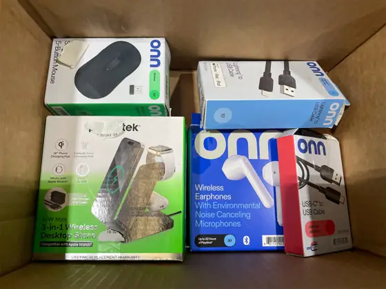 Electronics Lot Box — Photo 2