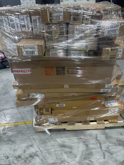 Pallet of assorted faux wood… — Photo 2