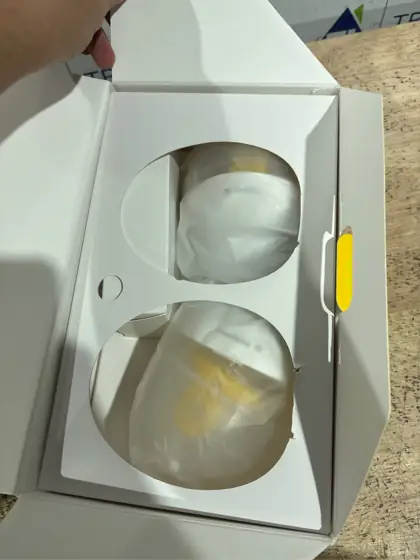 Medela Motion InBra Wearable Breast… — Photo 4