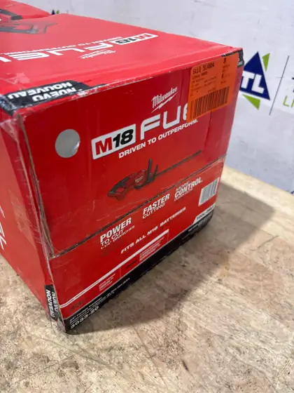 Milwaukee M18 FUEL 24 in.… — Photo 6