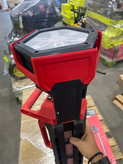 Milwaukee M18 Rocket 2500 lm… — Photo 6