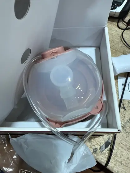 Momcozy V2 Pro Wearable Breast… — Photo 5