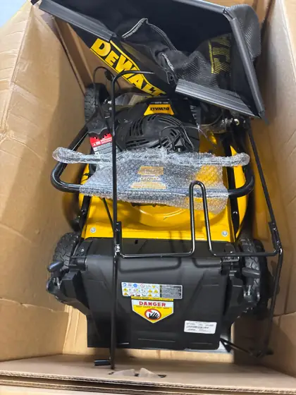 DEWALT 21 in. 150cc Briggs… — Photo 5