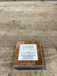 Laura Geller Beauty Baked Balance-N-Brighten… — Photo 4