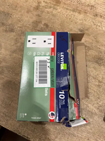 Leviton Decora 15 amps 125… — Photo 3