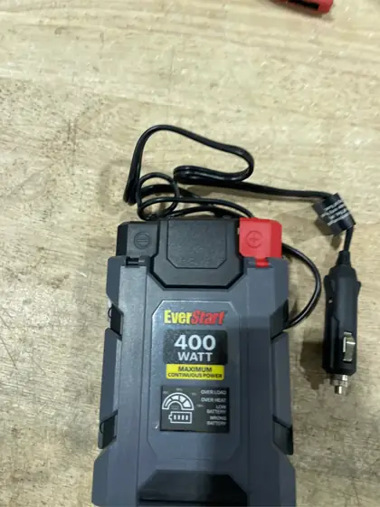 EverStart 400 Watts Vehicle Power… — Photo 4
