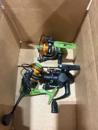 Open-faced fishing reels lot box — Photo 1