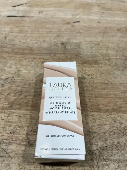 LAURA GELLER NEW YORK Quench-n-Tint… — Photo 4