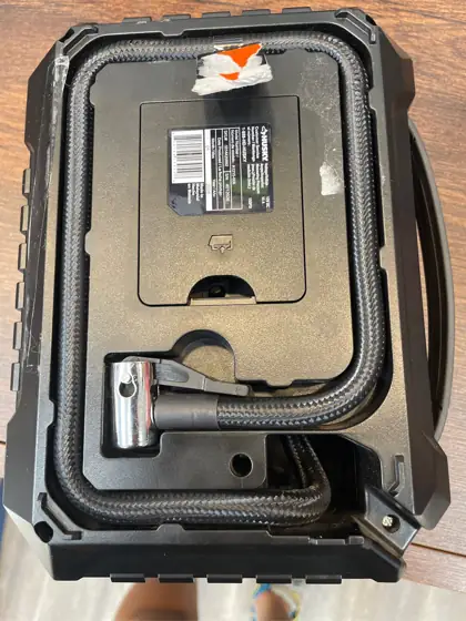 Husky 12-Volt DC Compact Air… — Photo 4