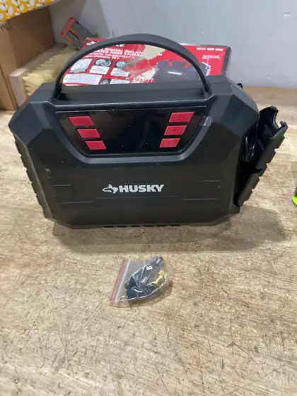 Husky 12-Volt DC Compact Air… — Photo 3