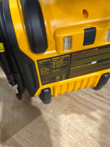 DEWALT Portable Power 2000 Peak… — Photo 5