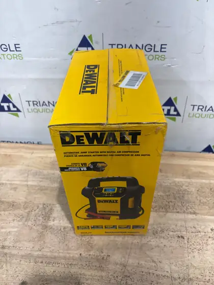 DEWALT 1600 Peak Amp Jump… — Photo 3