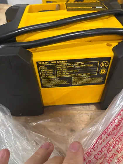DEWALT 1600 Peak Amp Jump… — Photo 6