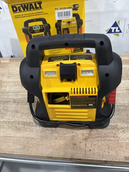 DEWALT 1600 Peak Amp Jump… — Photo 4