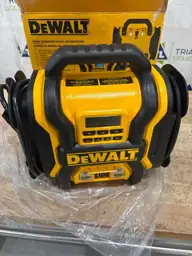 DEWALT 2000-Peak Amp Portable Jump… — Photo 5