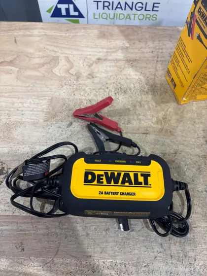 DEWALT Professional 2 Amp Automotive… — Photo 3