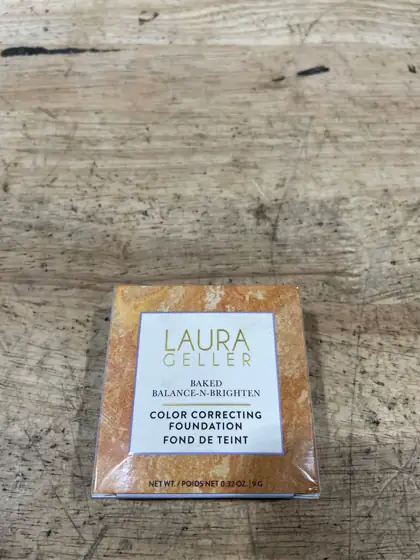 Laura Geller Beauty Baked Balance-N-Brighten… — Photo 4