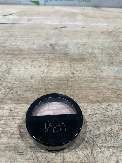 Laura Geller Beauty Baked Balance-N-Brighten… — Photo 5
