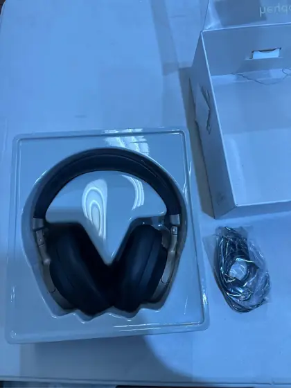 Heyday Active Noise Cancelling Over-Ear… — Photo 3