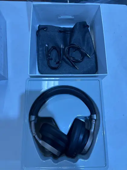 Heyday Active Noise Cancelling Over-Ear… — Photo 3